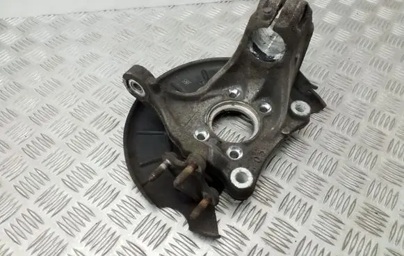 Volkswagen PASSAT B7 Front wheel hub 3C0407257