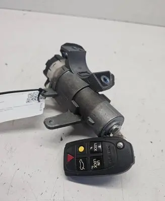 Volvo S60 Ignition lock 8626324