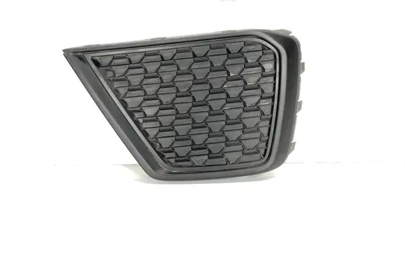 Audi A1 Front bumper lower grill 82A807682F