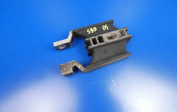 Volvo S90, V90 Engine mount bracket 31339956 532E17