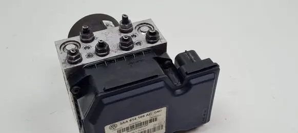 Volkswagen PASSAT B7 ABS Pump 3AA614109AC 17654043 NA6329405