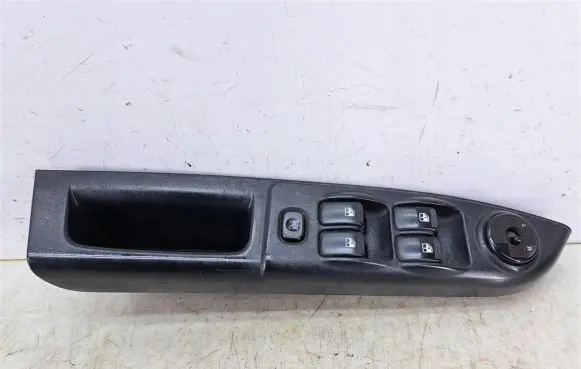 Hyundai Getz Quarter vent window switch 