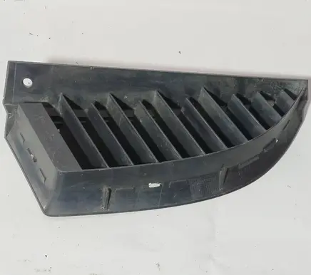 Mitsubishi Colt Front bumper upper radiator grill MN127774