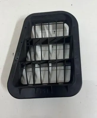 KIA Ceed Quarter panel pressure vent 975102F200