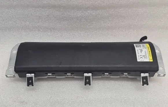 Volvo XC40 Knee airbag 31455402