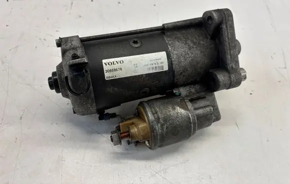 Volvo V60 Starter motor 30659576