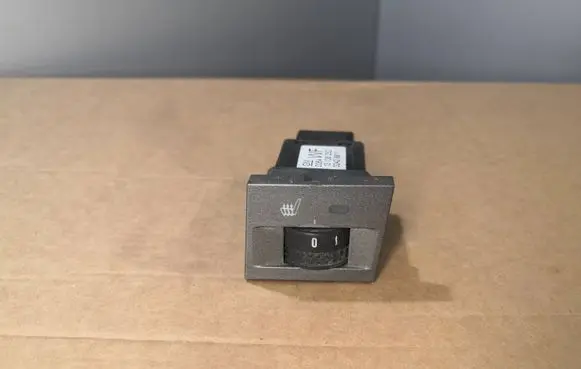 Opel Vectra C Seat heating switch 13138252 32429811