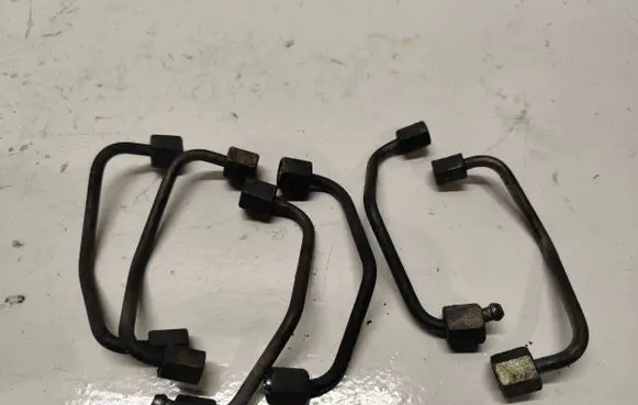 Audi A6 S6 C6 4F Fuel injector supply line/pipe 