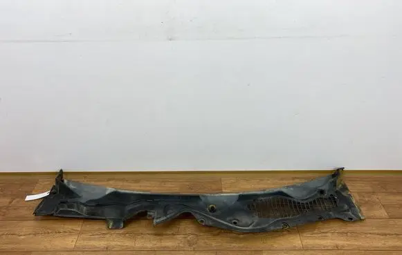 Ford Mustang VI Wiper trim FR3B63018A15AHWP FR3B63018A15AHW