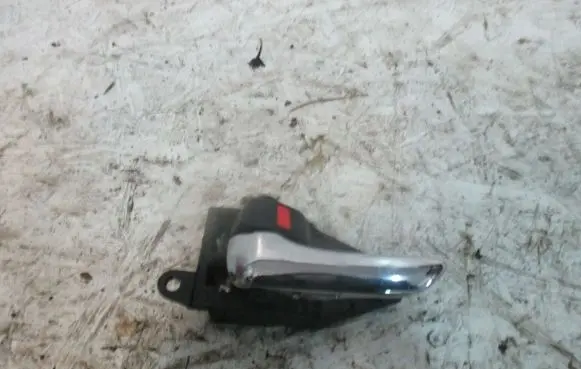 Toyota Avensis Verso Front door interior handle