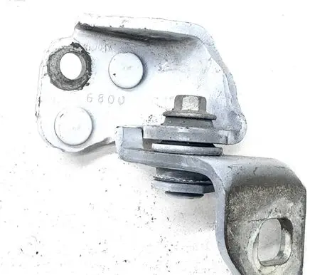 Ford Fusion II Front door upper hinge P001A