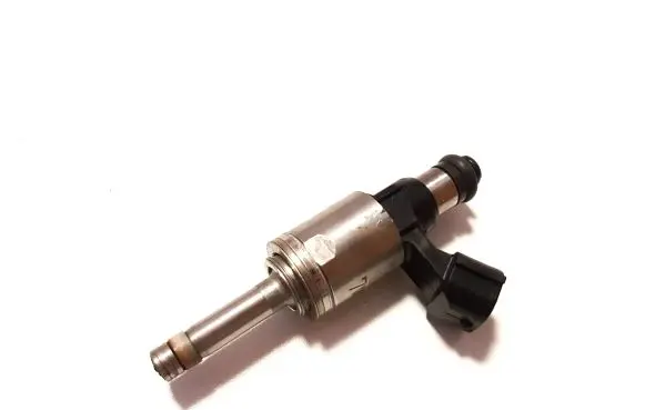 Subaru Forester SK Fuel injector 16611AB040