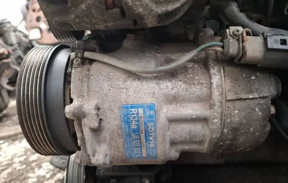 Volkswagen Golf IV Air conditioning (A/C) compressor (pump) 1j0820803k sd7v16