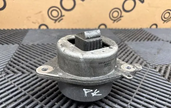 Alfa Romeo Stelvio Engine mount bracket 00505515130