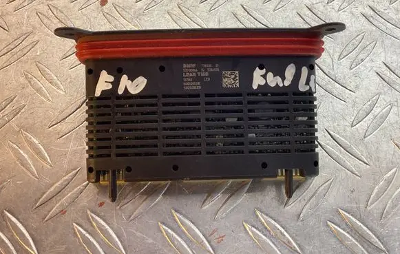 BMW 5 F10 F11 LED ballast control module 7381018