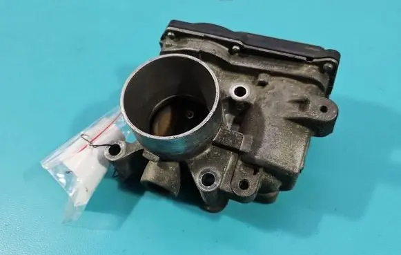 Renault Clio III Throttle body valve 8200568712 IMPRK1586188