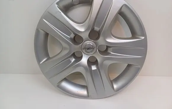 Opel Insignia A R17 wheel hub/cap/trim 13312568 13312569