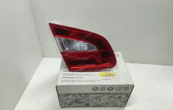 Skoda Superb B6 (3T) Tailgate rear/tail lights 3TD945093