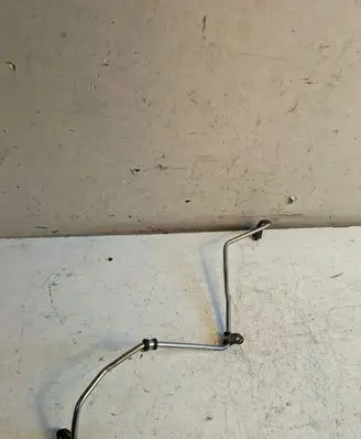 Volkswagen PASSAT CC Turbo turbocharger oiling pipe/hose