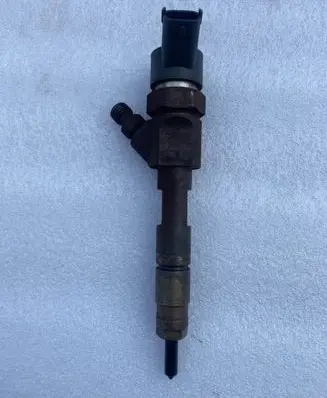 Renault Scenic II - Grand scenic II Fuel injector 8200100272 128605