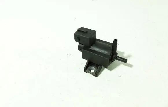 Toyota Avensis T250 Vacuum valve 258600R010 72828606