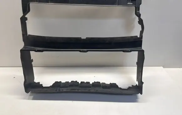 Land Rover Range Rover Sport L494 Radiator trim CPLA8C464AE