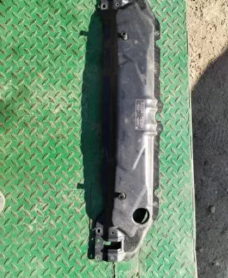 BMW 5 E60 E61 Radiator support slam panel 7147088