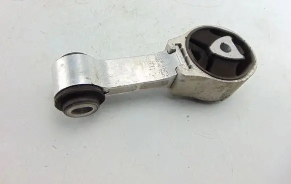 Renault Megane I Engine mount vacuum valve 