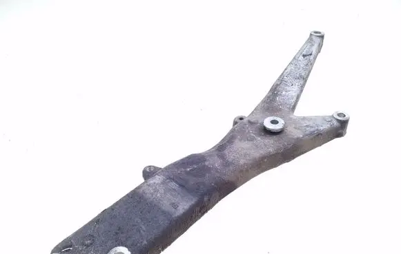Volvo XC70 Engine mounting bracket 6G9N6028AB