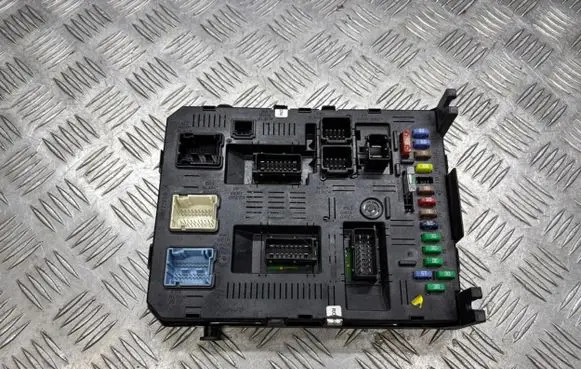 Citroen C5 Fuse box set B000237131 216761594