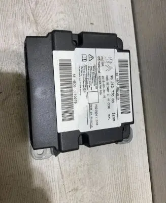 Citroen C3 Aircross Airbag control unit/module 9825277080