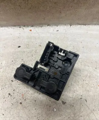 Audi A6 S6 C6 4F Tail light bulb cover holder 4F9945221