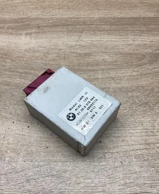 BMW 5 E39 Light module LCM 8375964 55892110