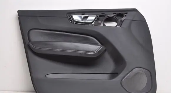 Volvo XC60 Front door card panel trim 32328455