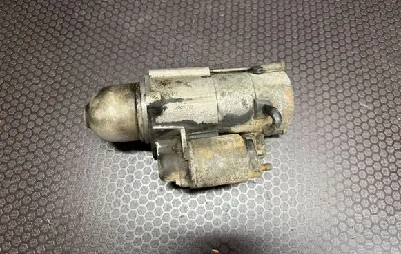 Opel Zafira B Starter motor 55352105