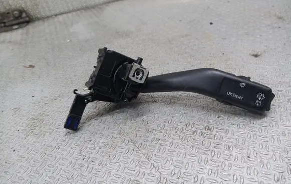 Volkswagen Touran I Wiper control stalk 1K0953519A