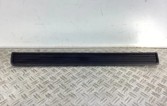 Honda Accord Front sill trim cover 84202TL0003020