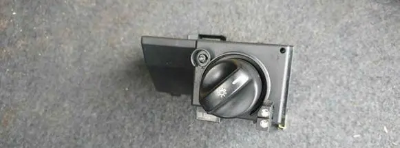 Mercedes-Benz E W210 Light switch 2105451904