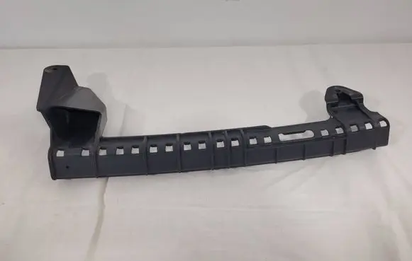 Audi Q7 4L Rear door windshield rail 4L0839068