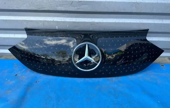Mercedes-Benz EQE v295 Front bumper upper radiator grill A2958883500