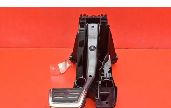 Skoda Octavia 985 Accelerator throttle pedal 5Q1723058BQ
