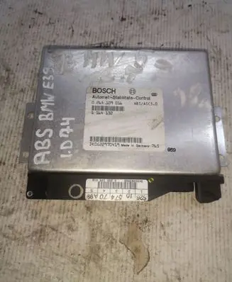 BMW 5 E39 Engine control unit/module 0265109016 1164132