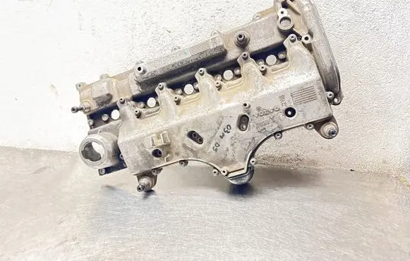 Volvo XC90 Rocker cam cover 08692397