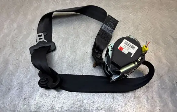 Volvo V60 Rear seatbelt 39823322 624324600