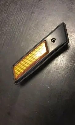 BMW 5 E34 Front fender indicator light 1378012