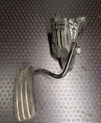 Renault Espace - Grand espace IV Accelerator throttle pedal 8200007513 6PV00811918
