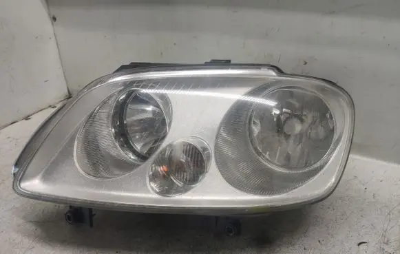 Volkswagen Caddy Headlight/headlamp