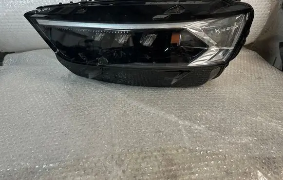 Citroen DS7 Crossback Headlight/headlamp 9831755780 41110217080212042