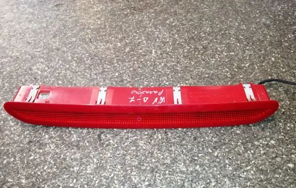 Volkswagen PASSAT B7 Third/center stoplight 1K6945097A