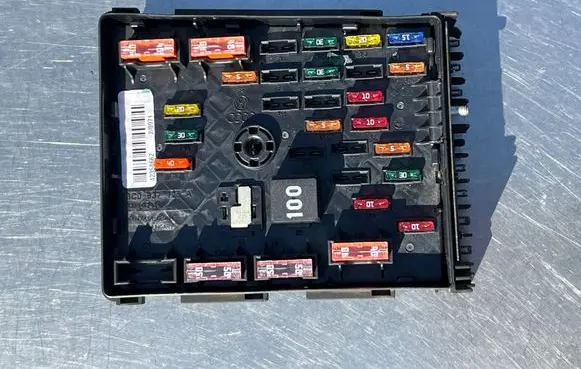 Volkswagen PASSAT B7 Fuse module 3C0937125A 63595743